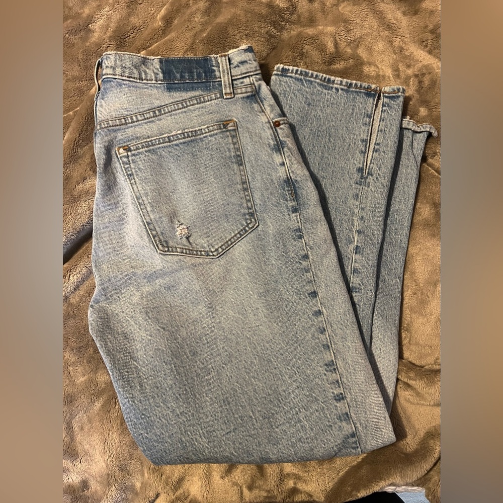 Abercrombie Curve Love Ultra High Rise Jeans